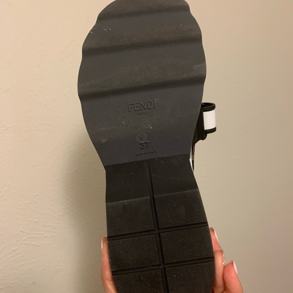 In a very good condition since minimal wears. Box and dust bad included. Thanks - Picture 5 of 6